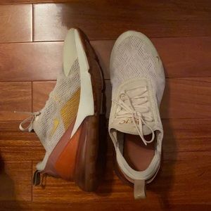 Nike Air Max 270 Light Cream